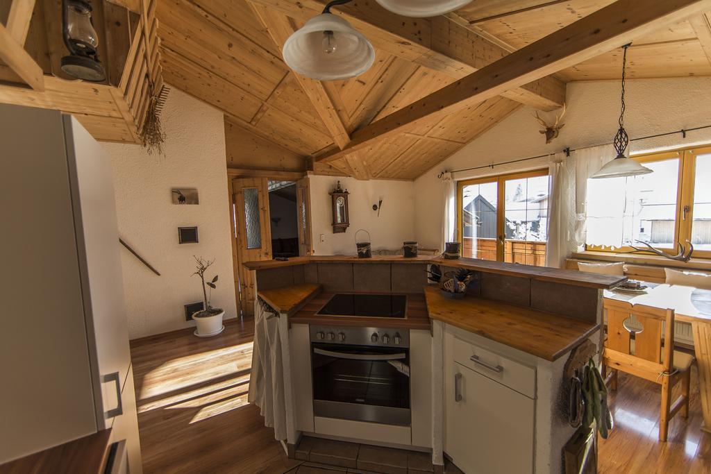 Ferienwohnungen Bauernhof Andreas Kleiner Tannheim Habitación foto