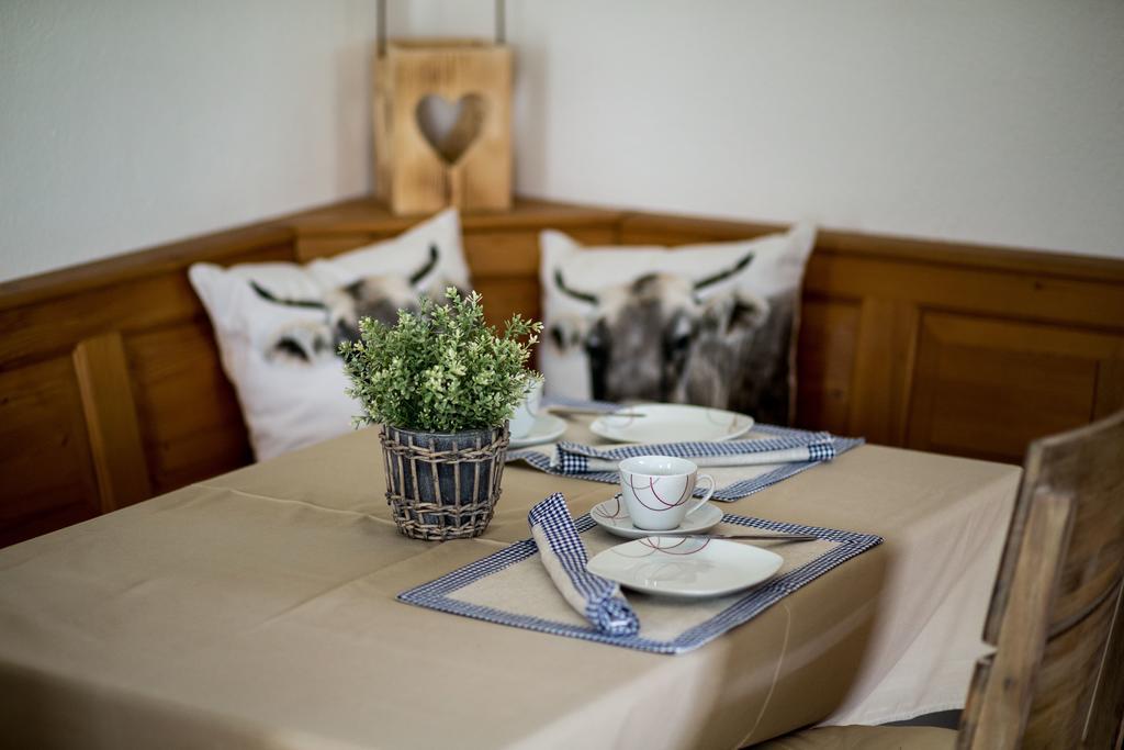 Ferienwohnungen Bauernhof Andreas Kleiner Tannheim Habitación foto